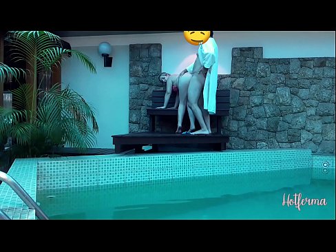 ❤️ Tus thawj coj caw tus tub txib mus rau hauv lub pas dej, tab sis tsis tuaj yeem tiv taus kub ❤️ porno ntawm hmn.passiveincome1.ru% ﹏